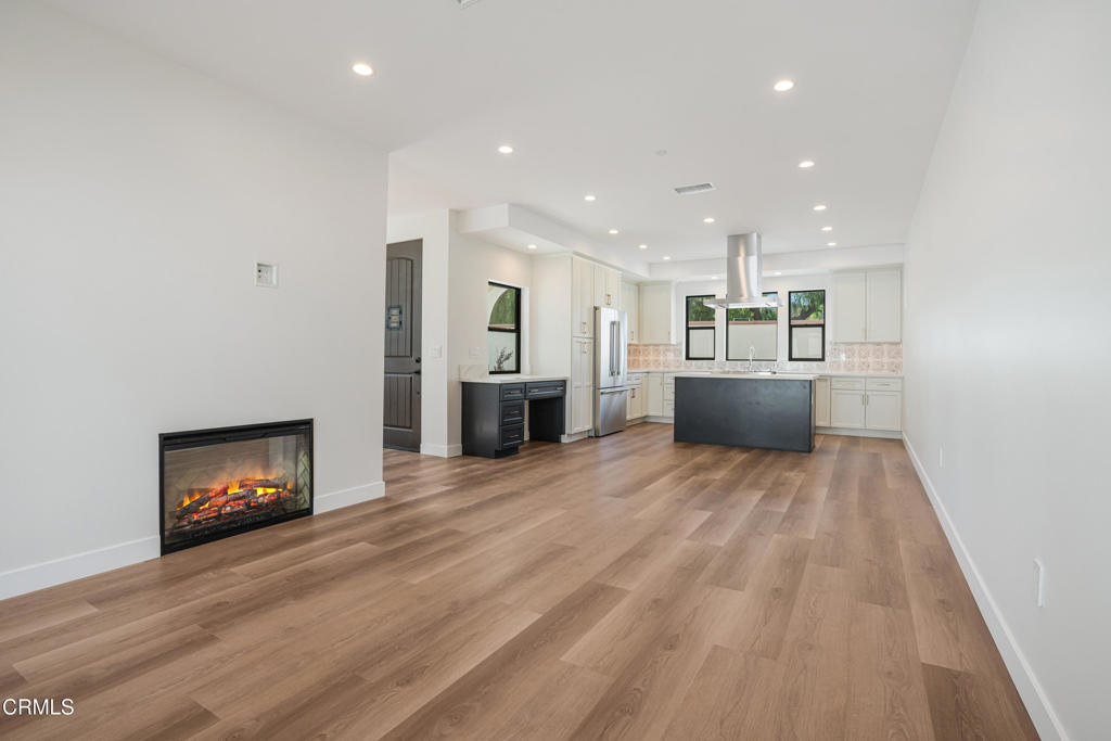 136 N Oakview Drive 104