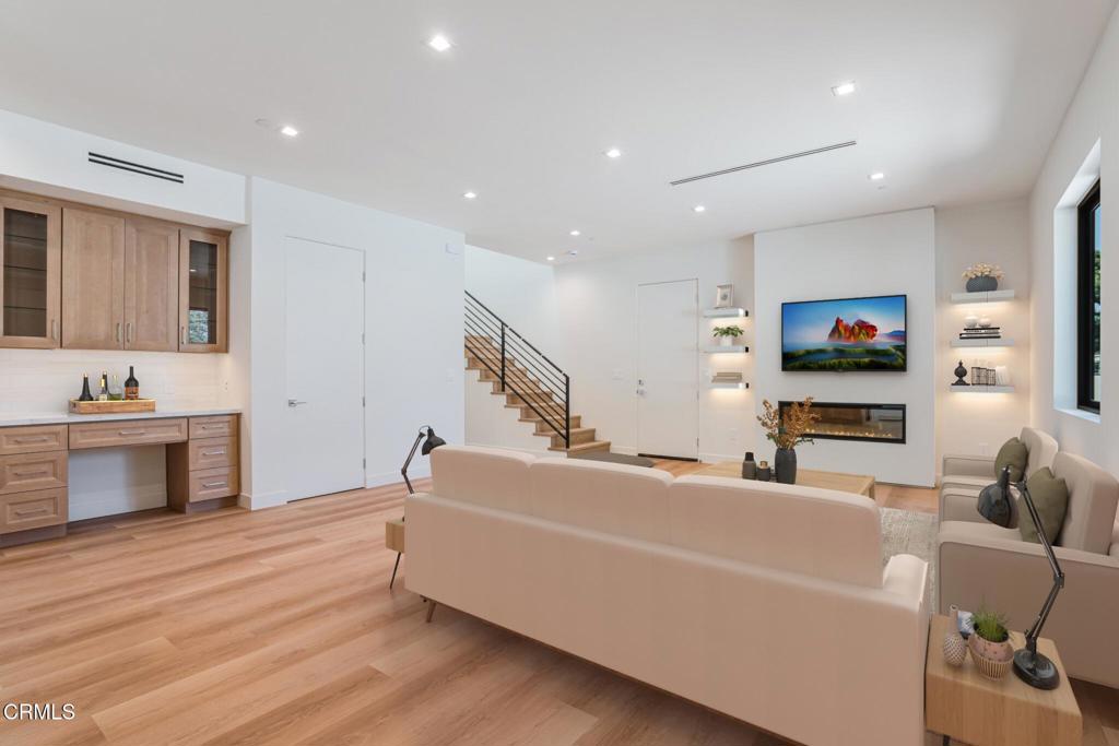 2821 Los Robles Road