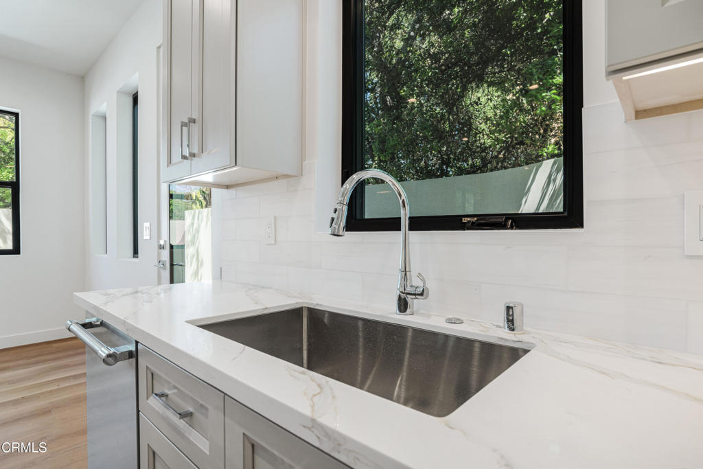 2821 Los Robles Road