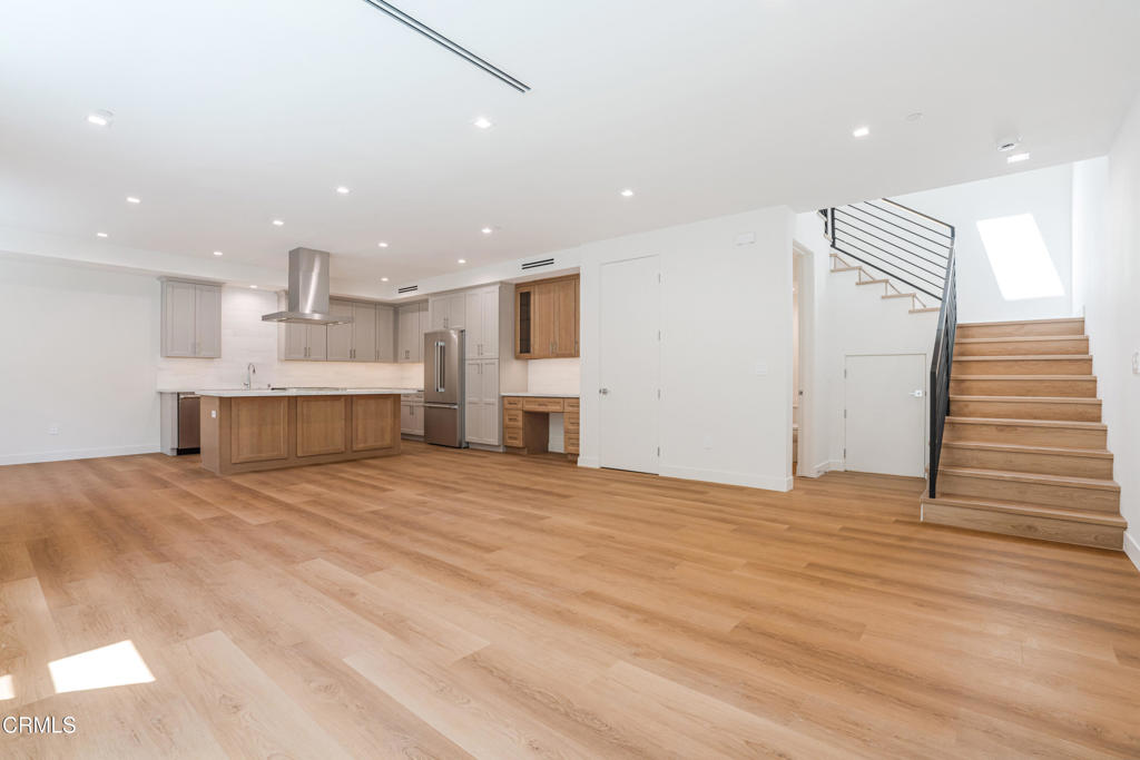 2821 Los Robles Road