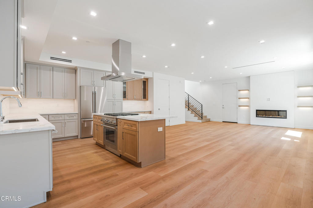 2821 Los Robles Road