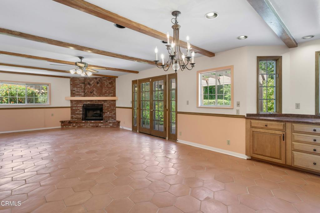 2000 Morongo Drive