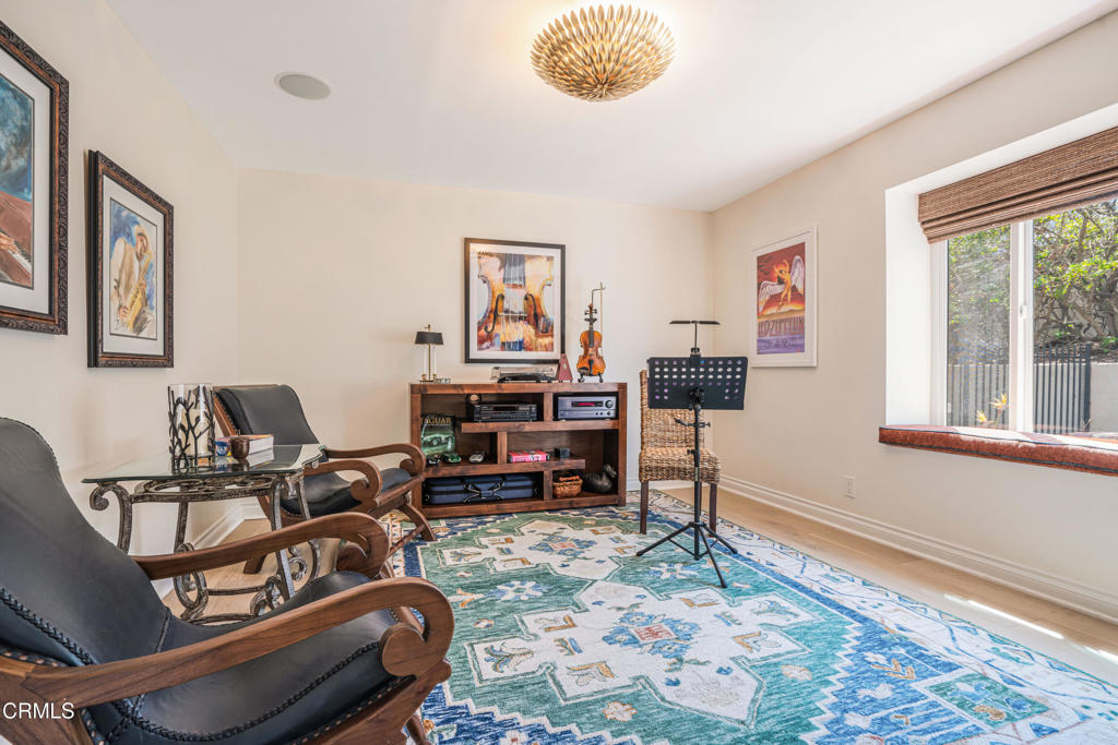 6065 Cielo Vista Court