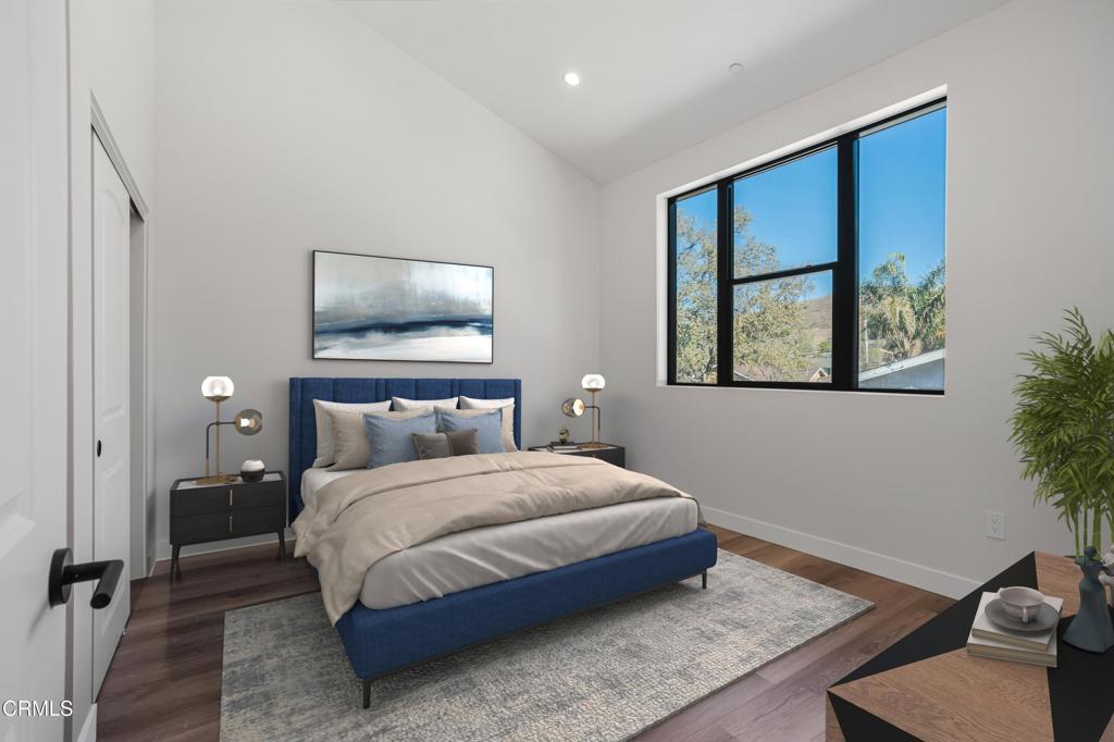 136 N Oakview Drive 102