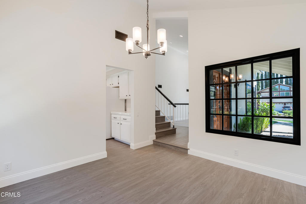 1093 Evenstar Avenue