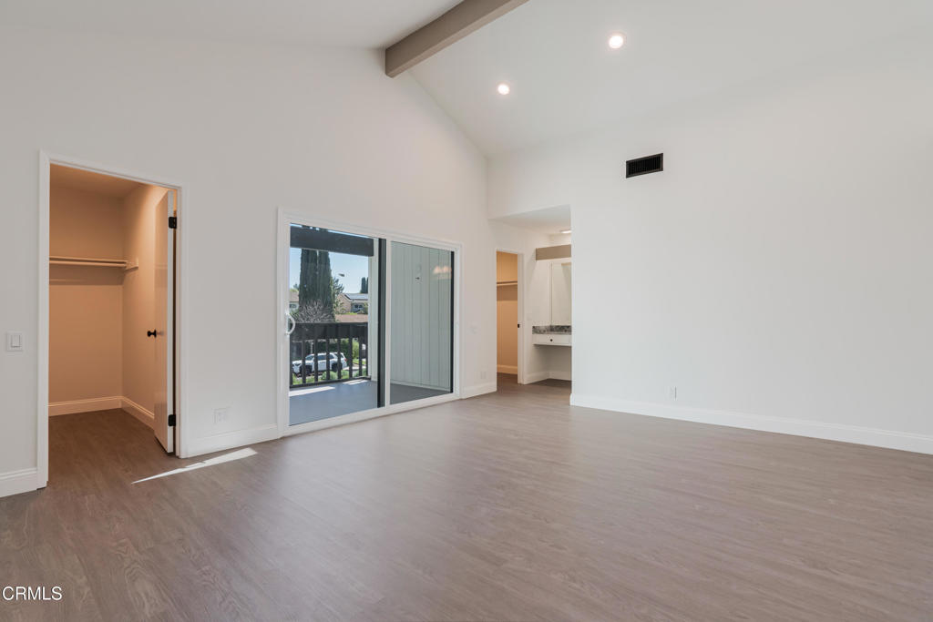 1093 Evenstar Avenue