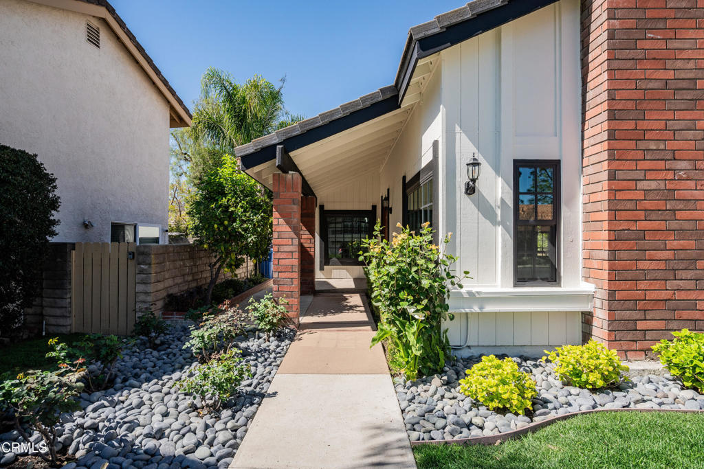 1093 Evenstar Avenue