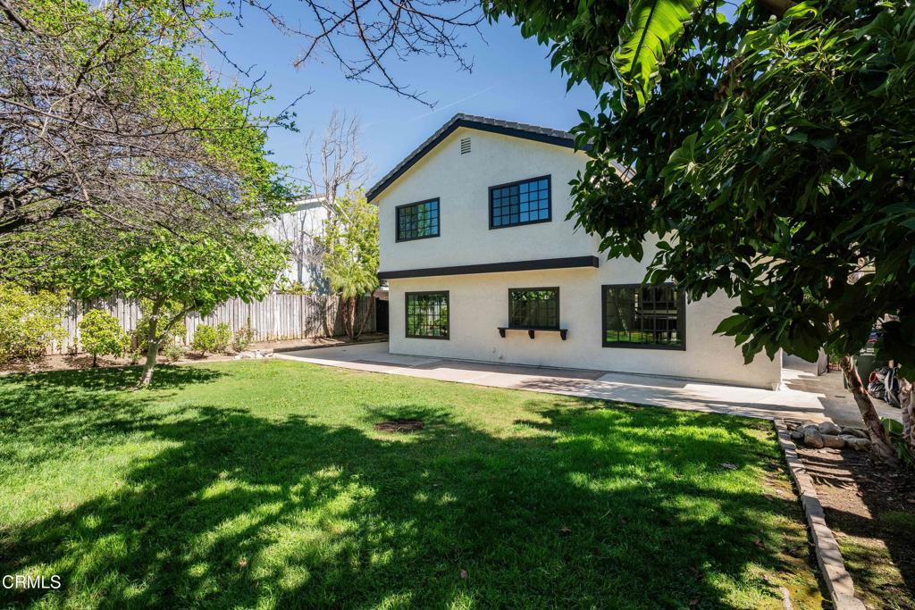 1093 Evenstar Avenue