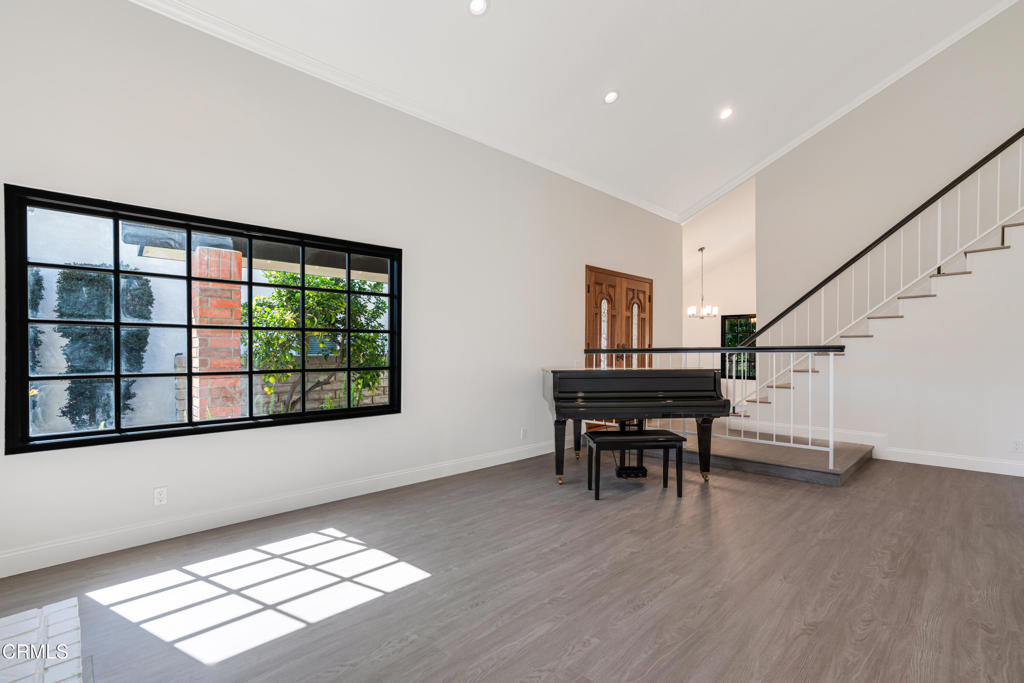 1093 Evenstar Avenue