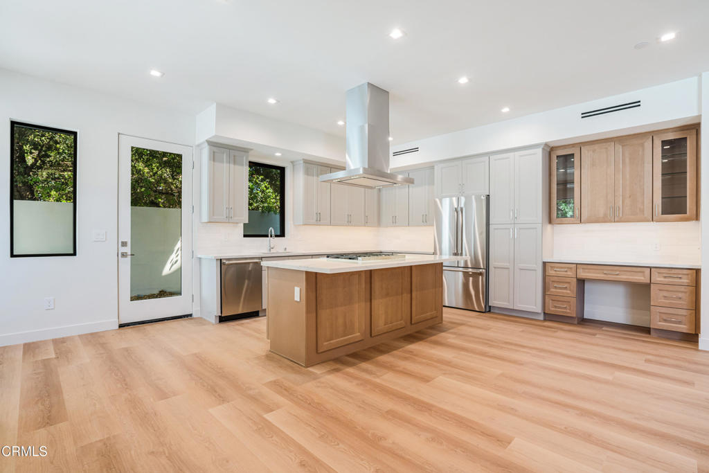 2821 Los Robles Road