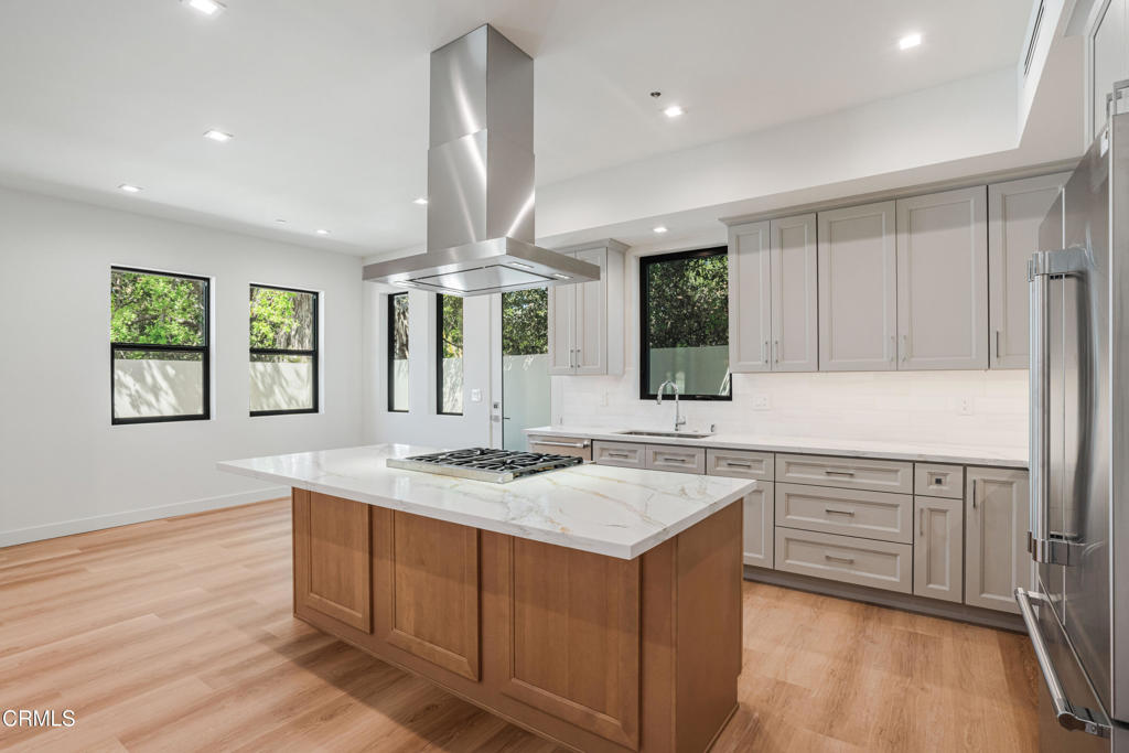 2821 Los Robles Road