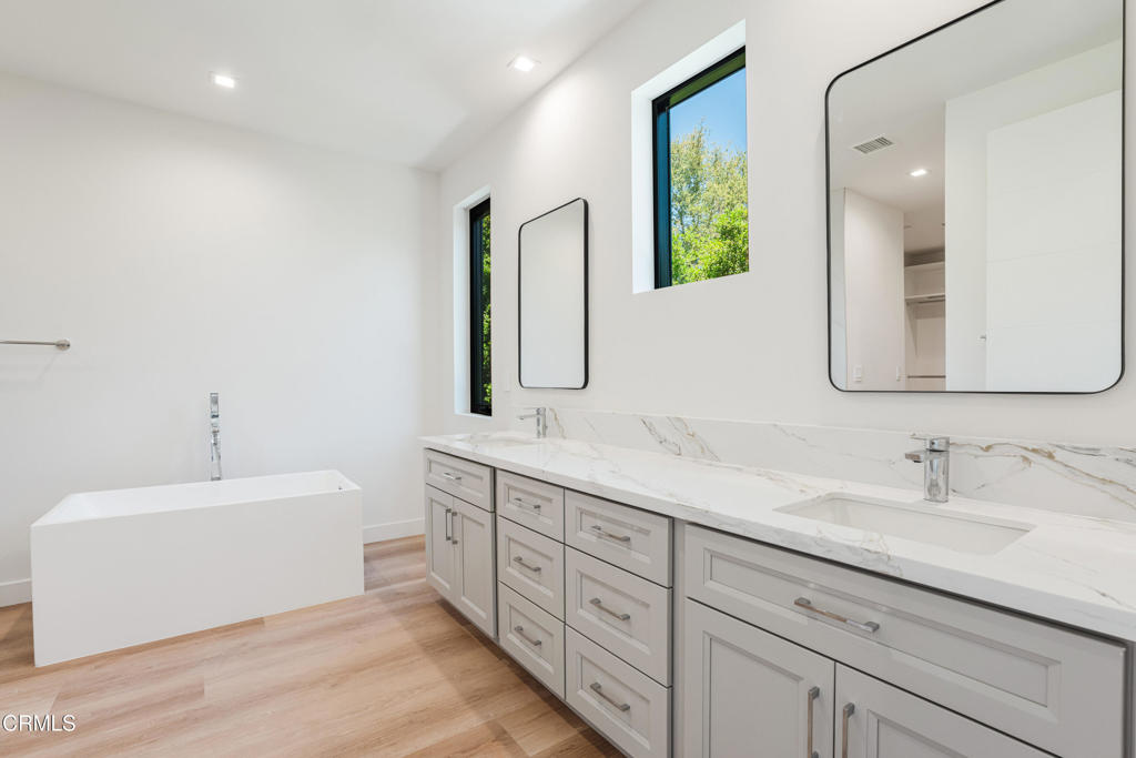 2821 Los Robles Road