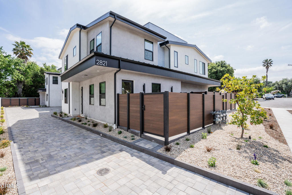 2821 Los Robles Road