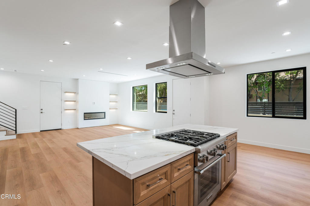 2821 Los Robles Road