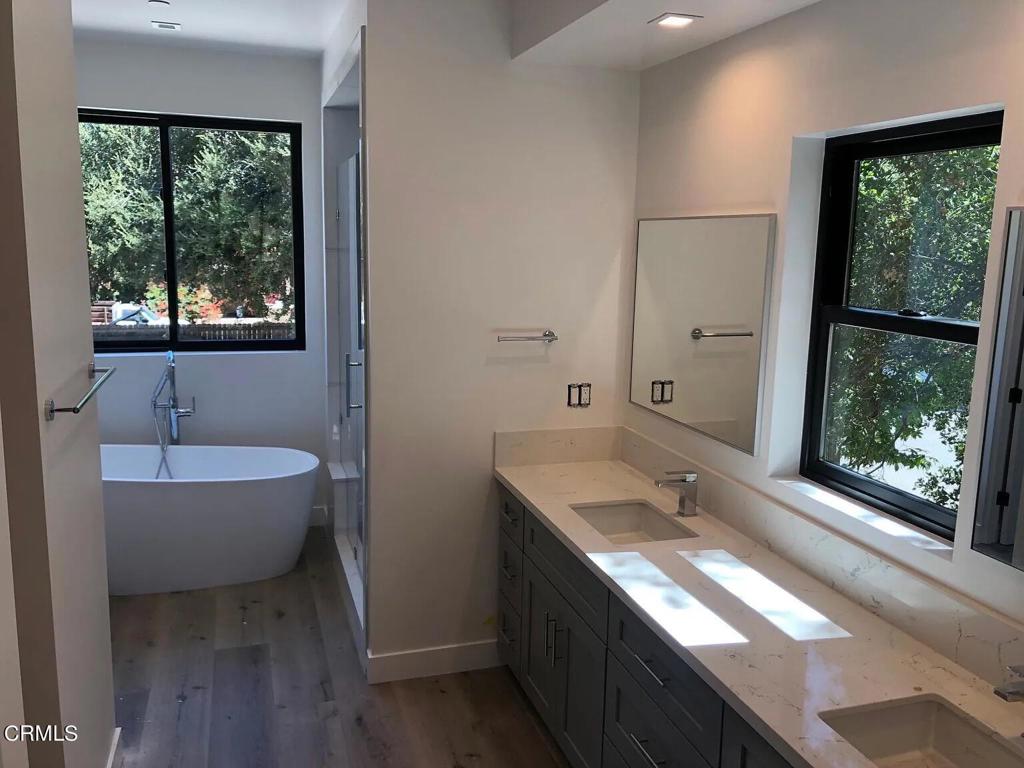 3257 Royal Oaks Drive 102