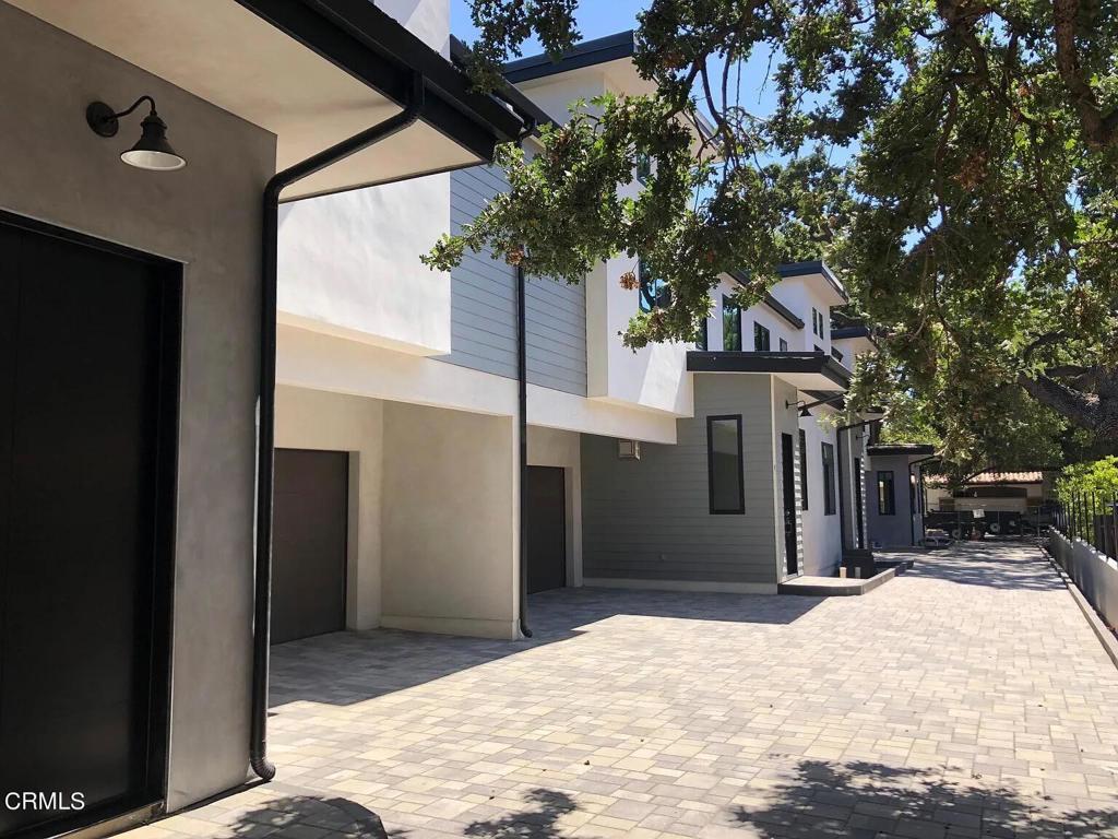 3257 Royal Oaks Drive 102