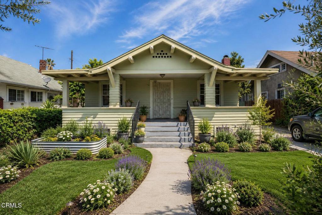 1915 Cordova Street