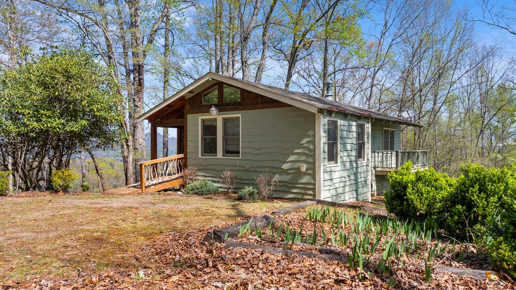 1228 Lowery Ln
