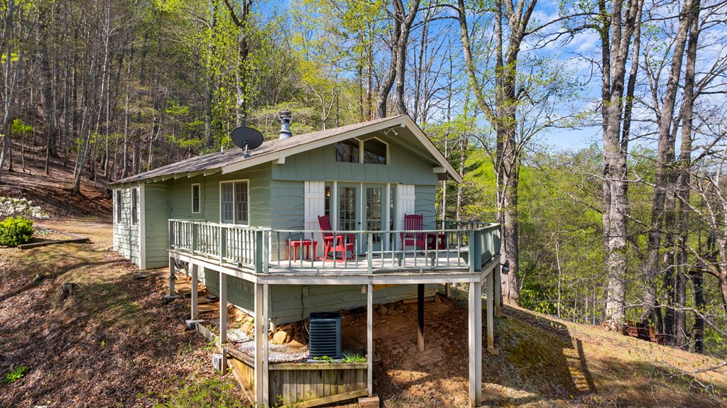 1228 Lowery Ln