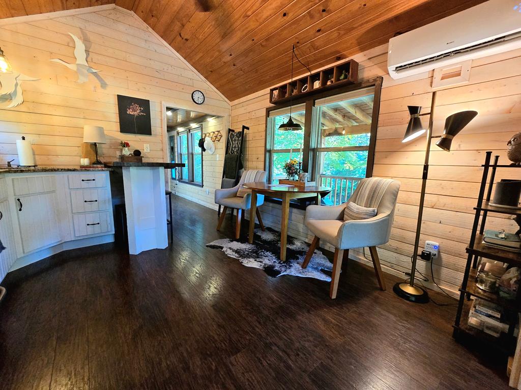 9 Bear Pen Cove