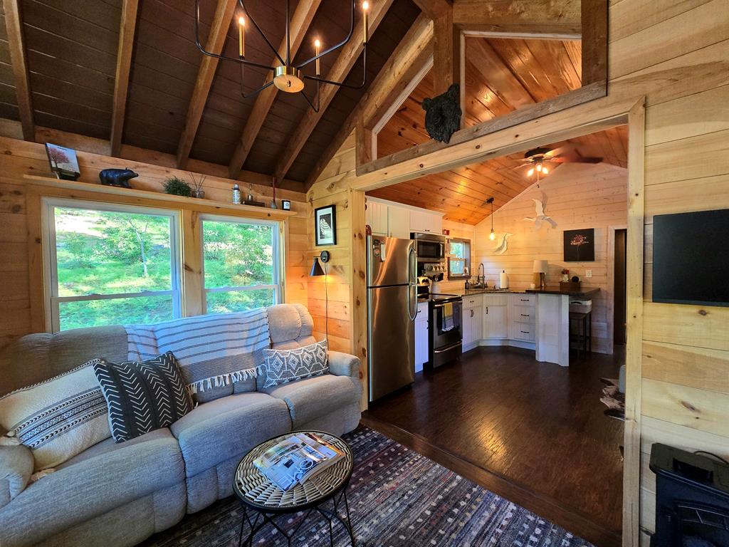 9 Bear Pen Cove