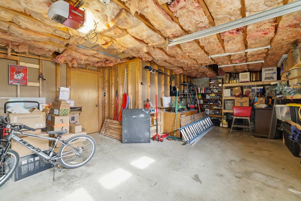 220 Laurel Dr