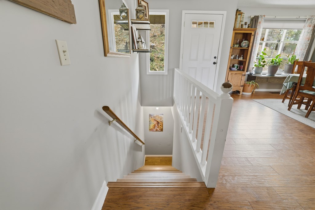 220 Laurel Dr