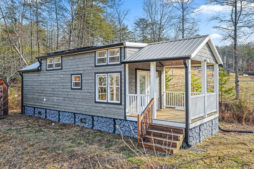 251 Bear Pen Cv