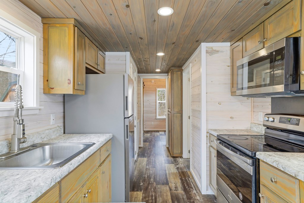 251 Bear Pen Cv