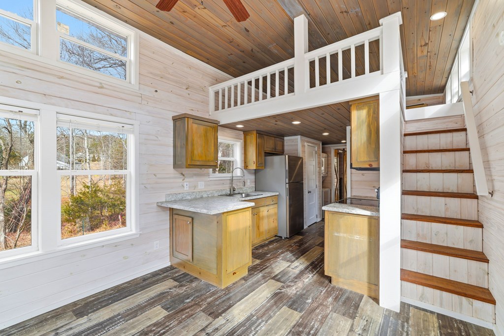 251 Bear Pen Cv