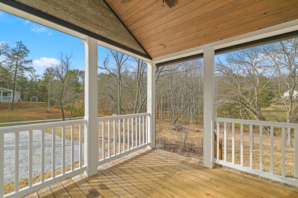 251 Bear Pen Cv