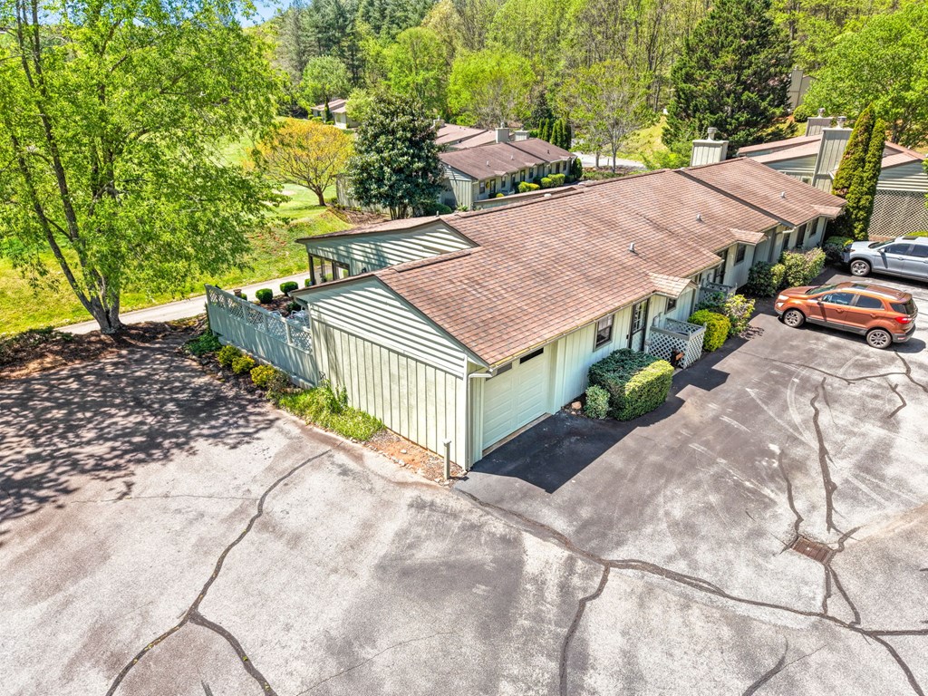 41A Mint Lake Court East