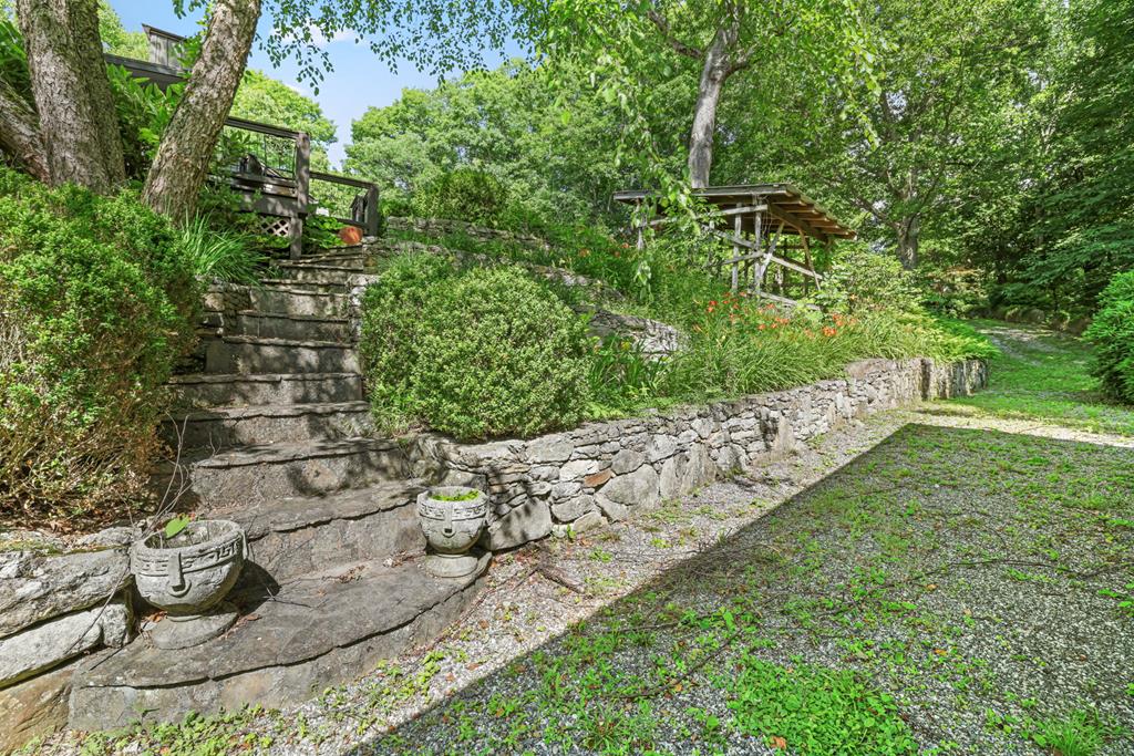 59 STEWART RD