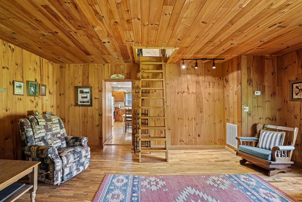 570 SUGARFORK RD