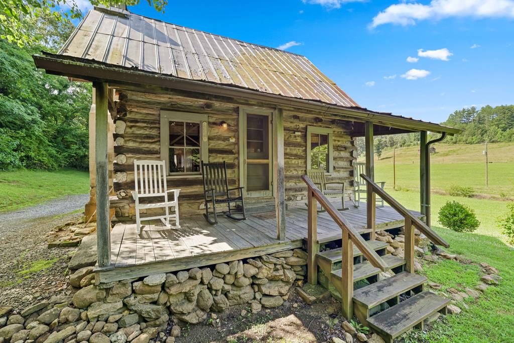 570 SUGARFORK RD