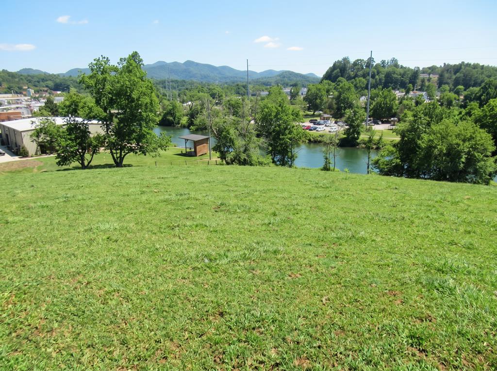 00 LAKESIDE DR