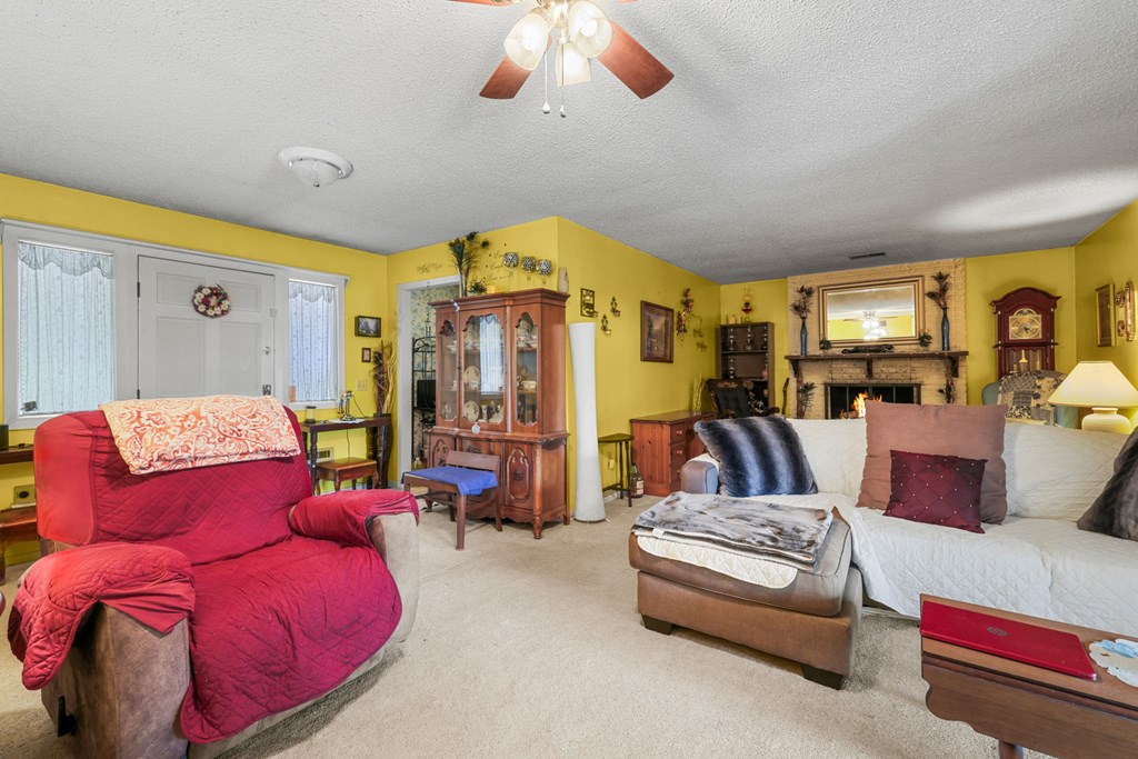 304 Cedar Estates Rd