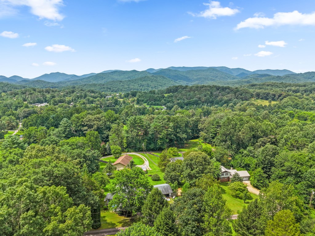 304 Cedar Estates Rd