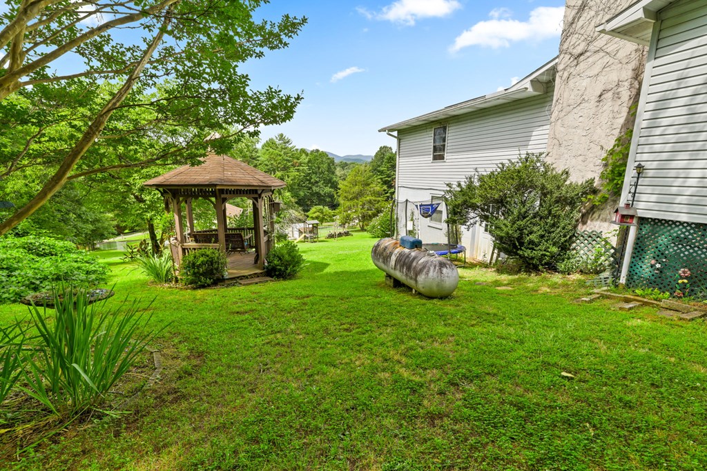 304 Cedar Estates Rd