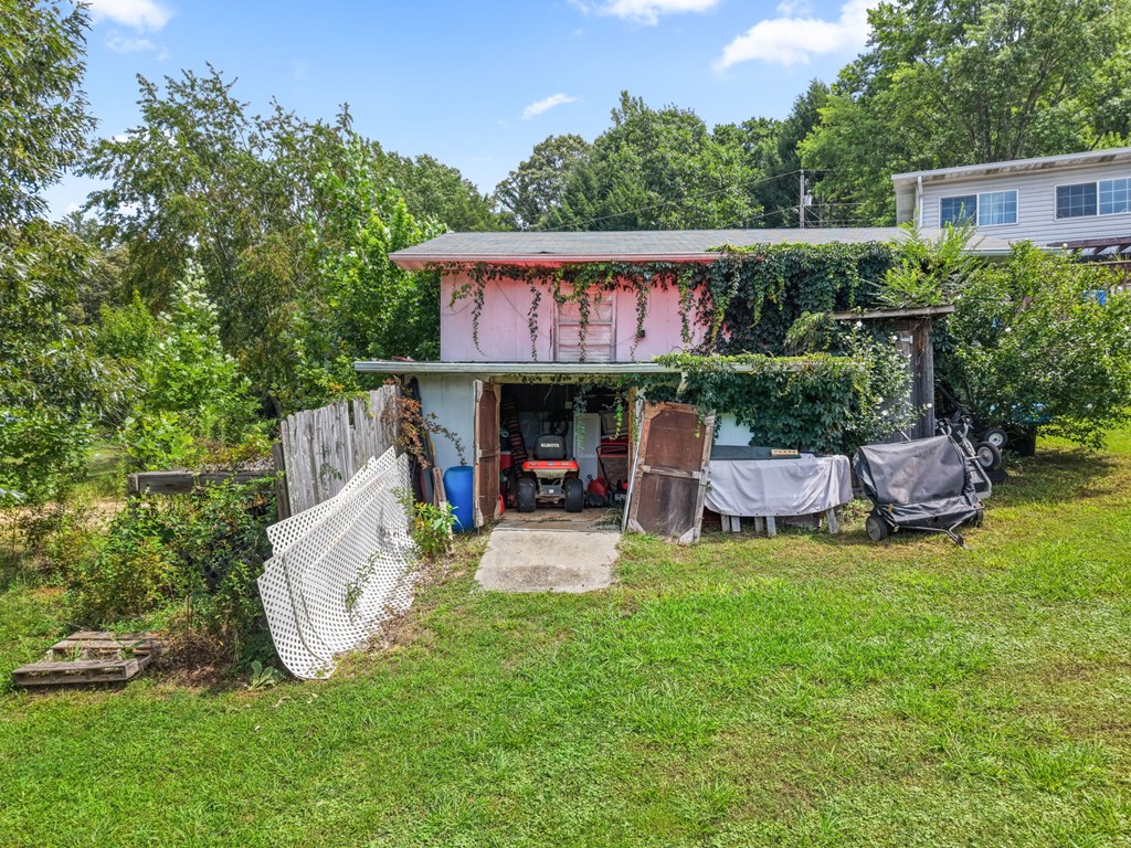 304 Cedar Estates Rd