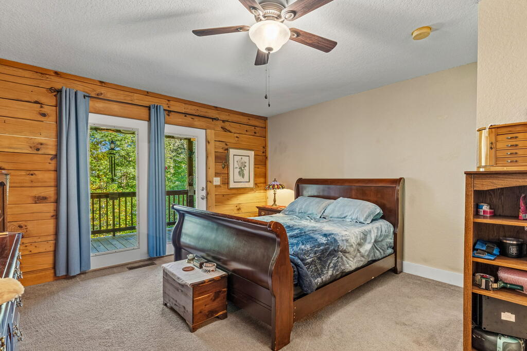 35 Buttercup Ln