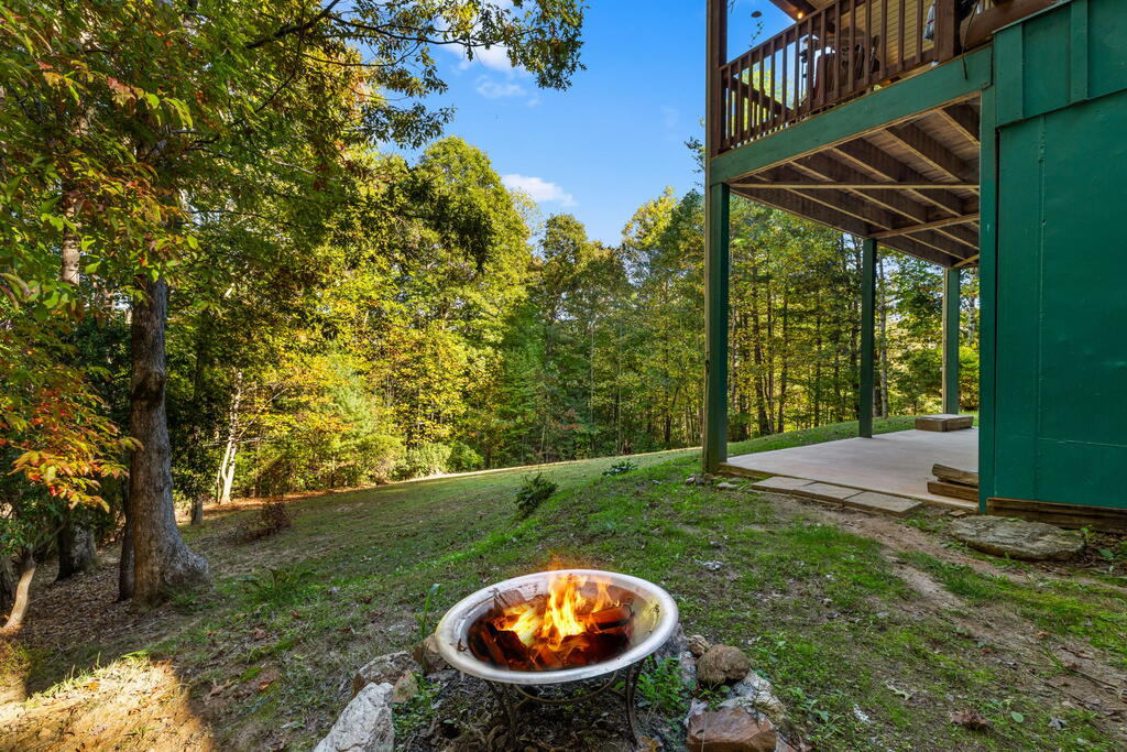 35 Buttercup Ln