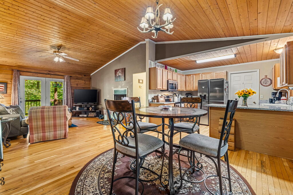 35 Buttercup Ln