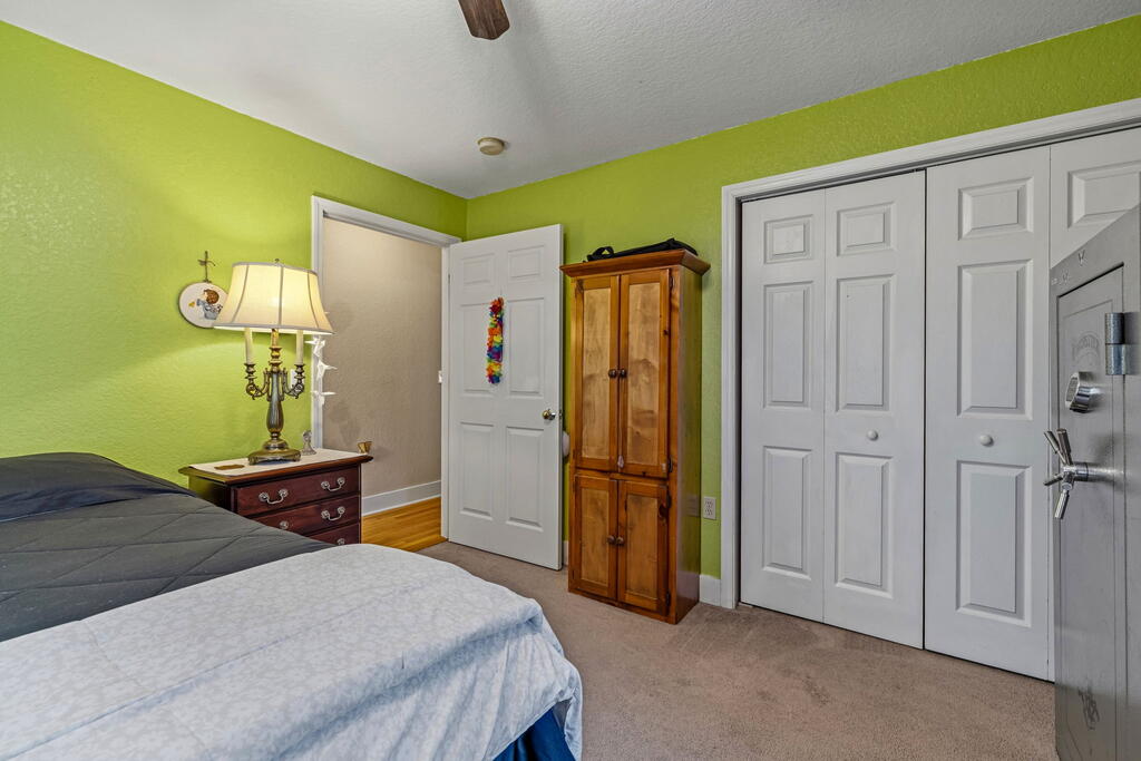 35 Buttercup Ln