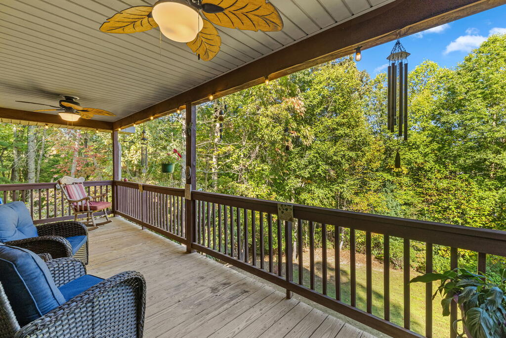 35 Buttercup Ln