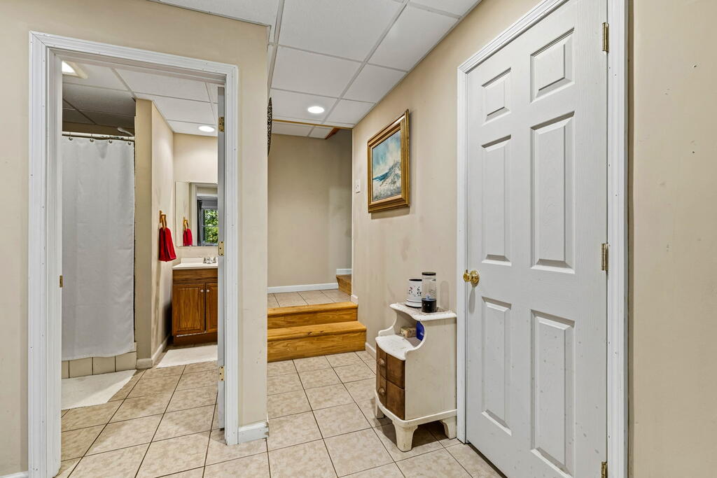 35 Buttercup Ln