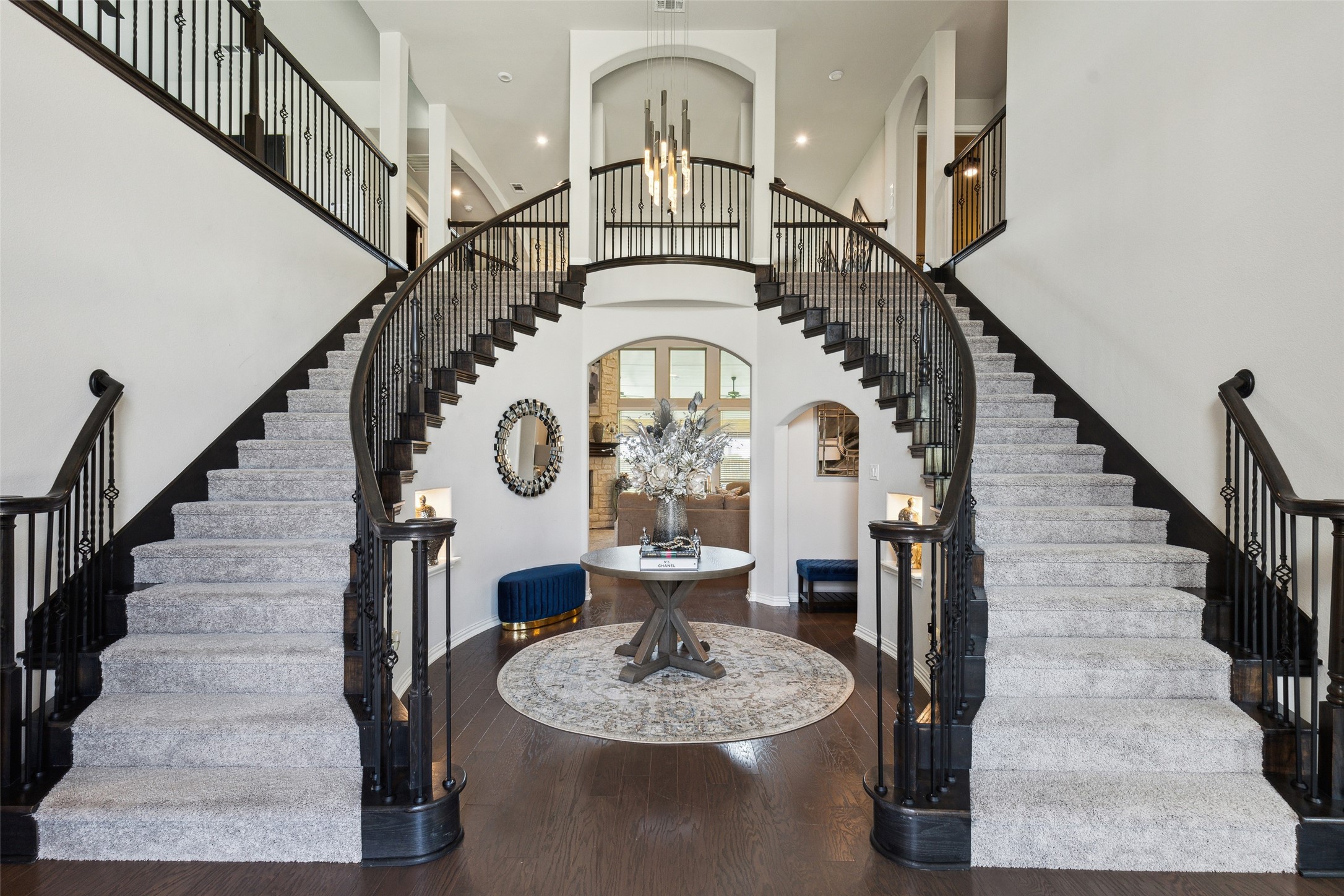 341 Cheyenne Mountain Drive