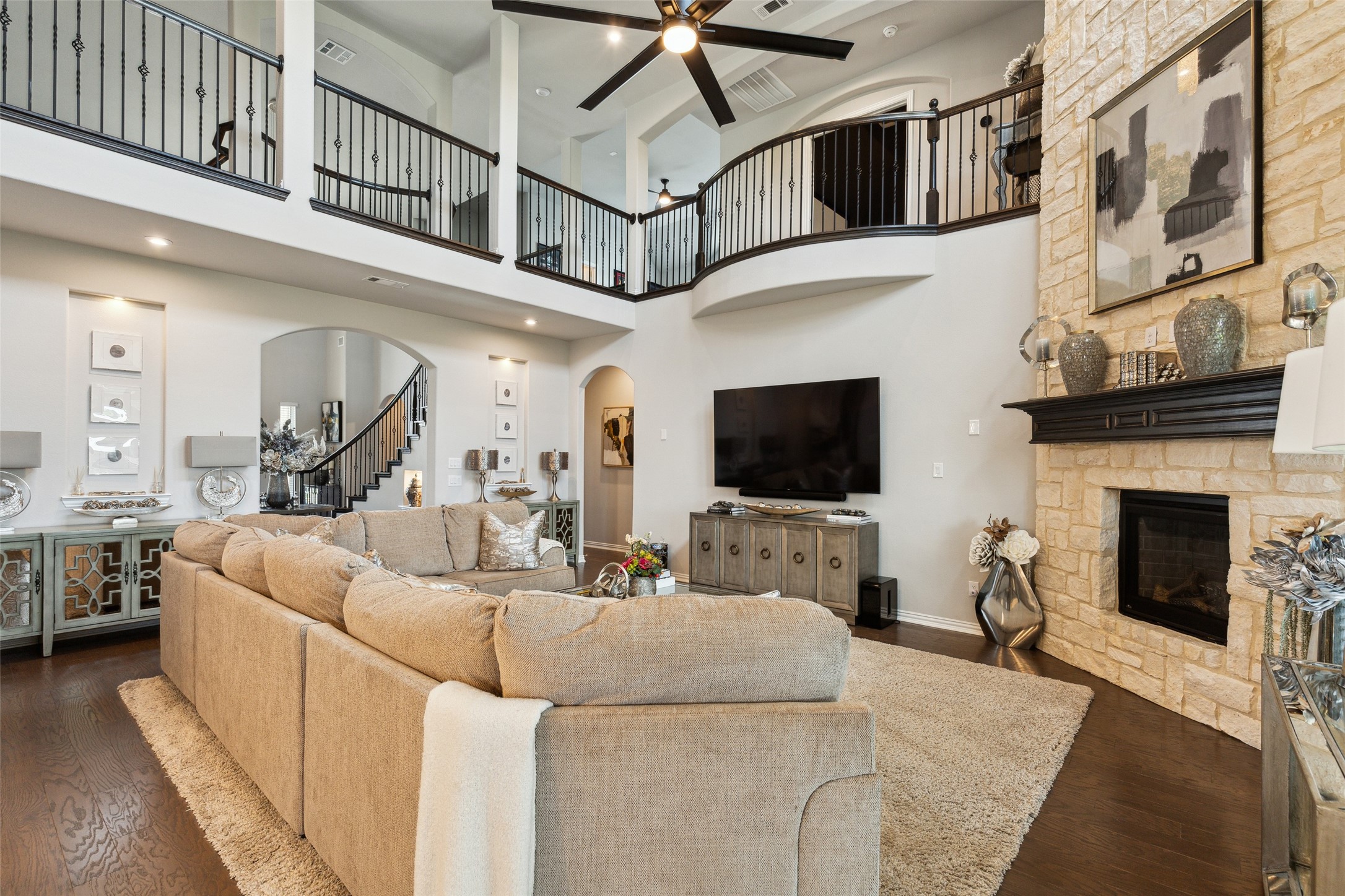 341 Cheyenne Mountain Drive