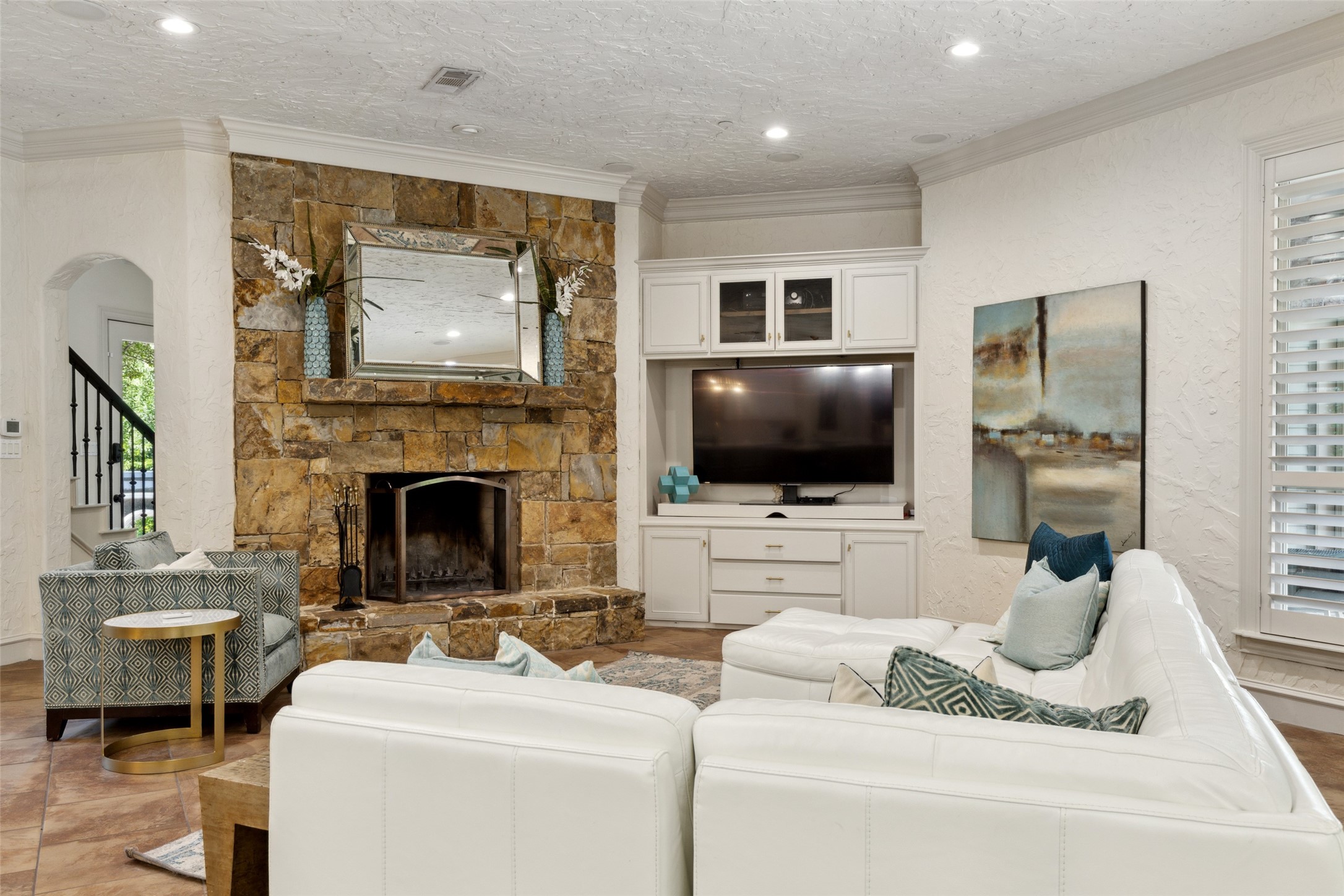 505 Coyote Road