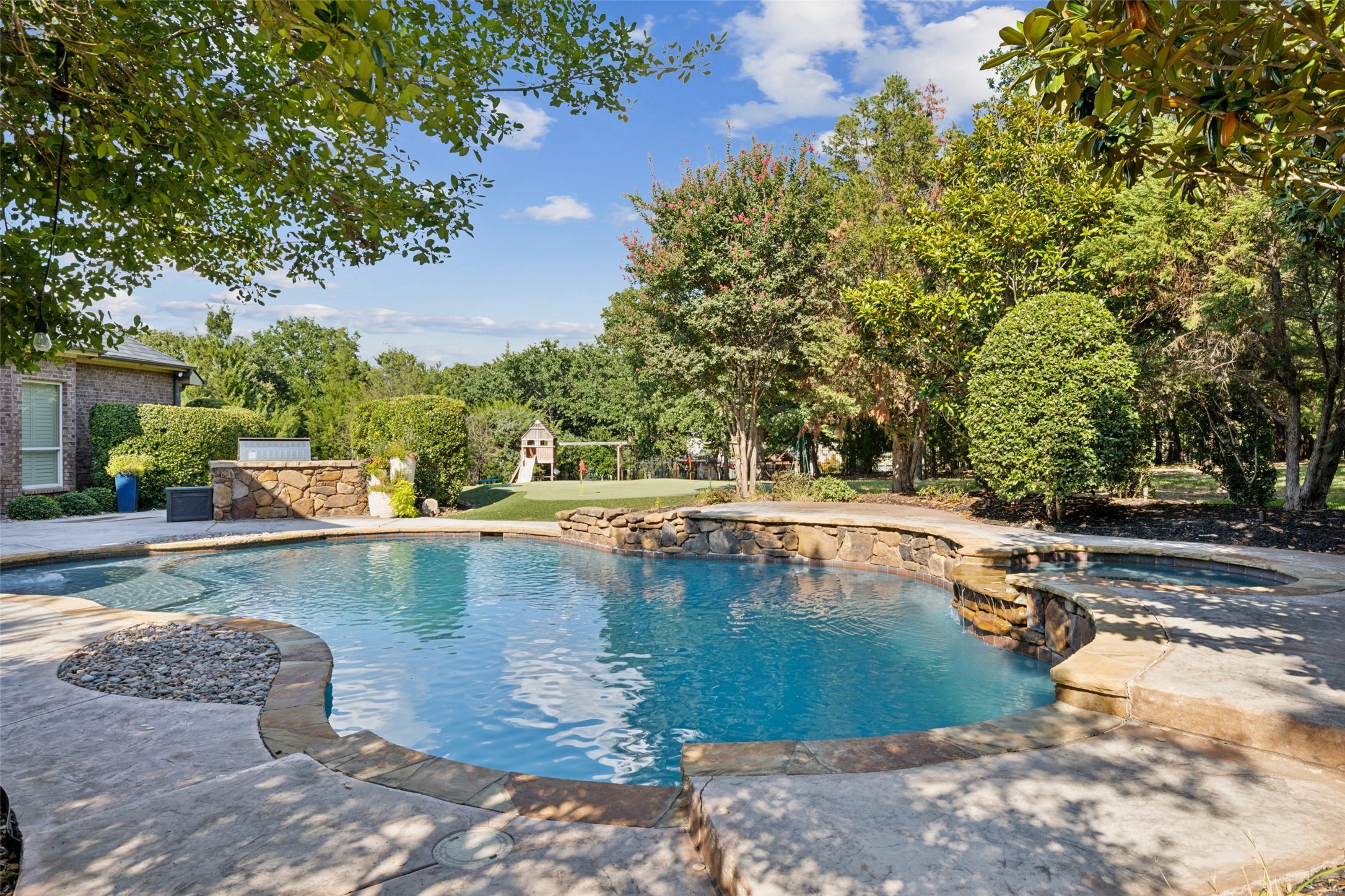 505 Coyote Road